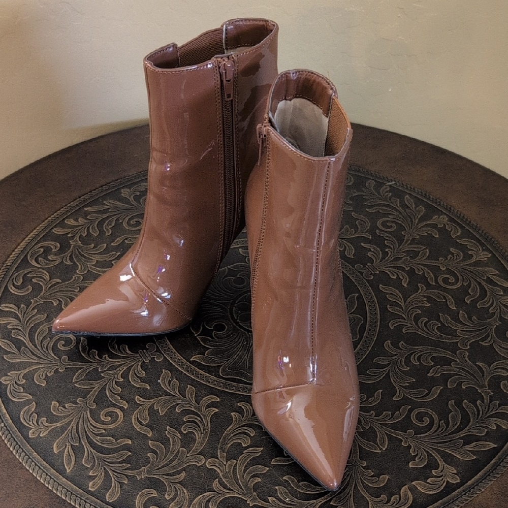 Elegant Cognac Ankle Boots